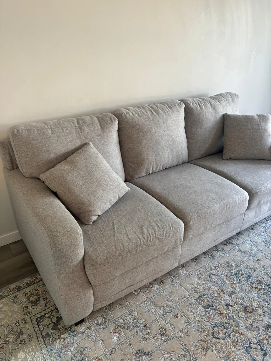 Couch for sale - photo 3