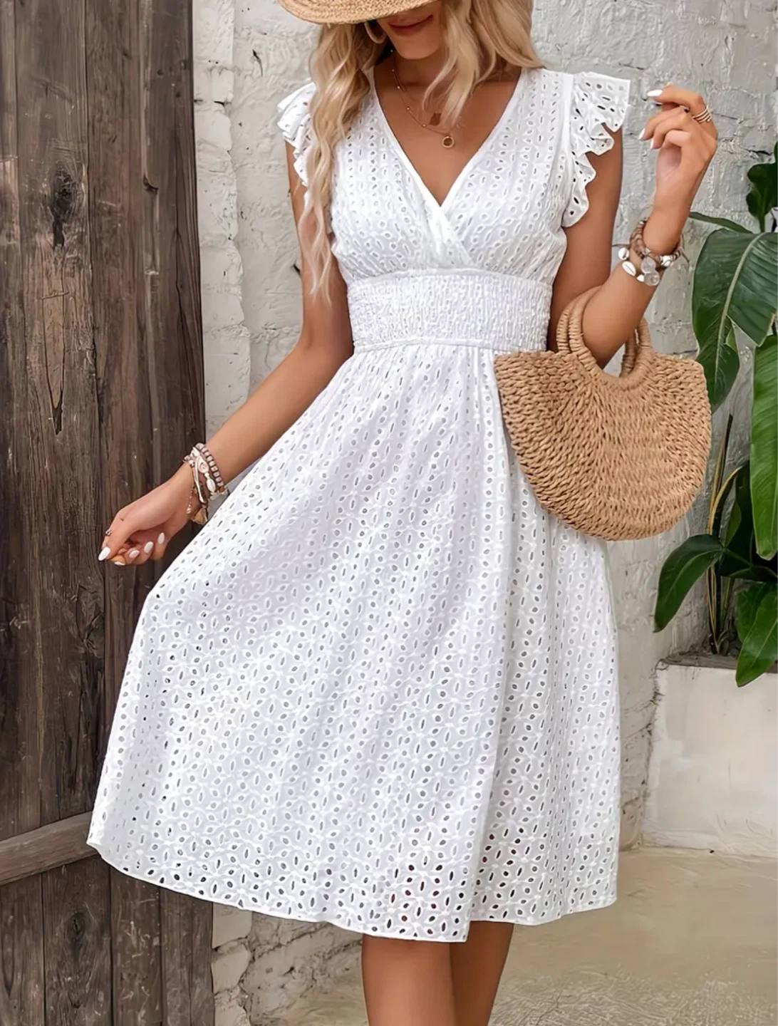 New White Eyelet Flutter Sleeve Dress - photo 4