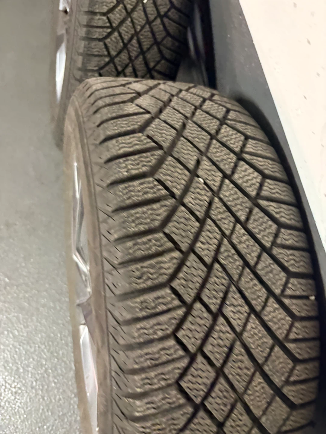 Volkswagen Taos OEM Tires & Alloy Rims — 215/55R17 — Like New - photo 4