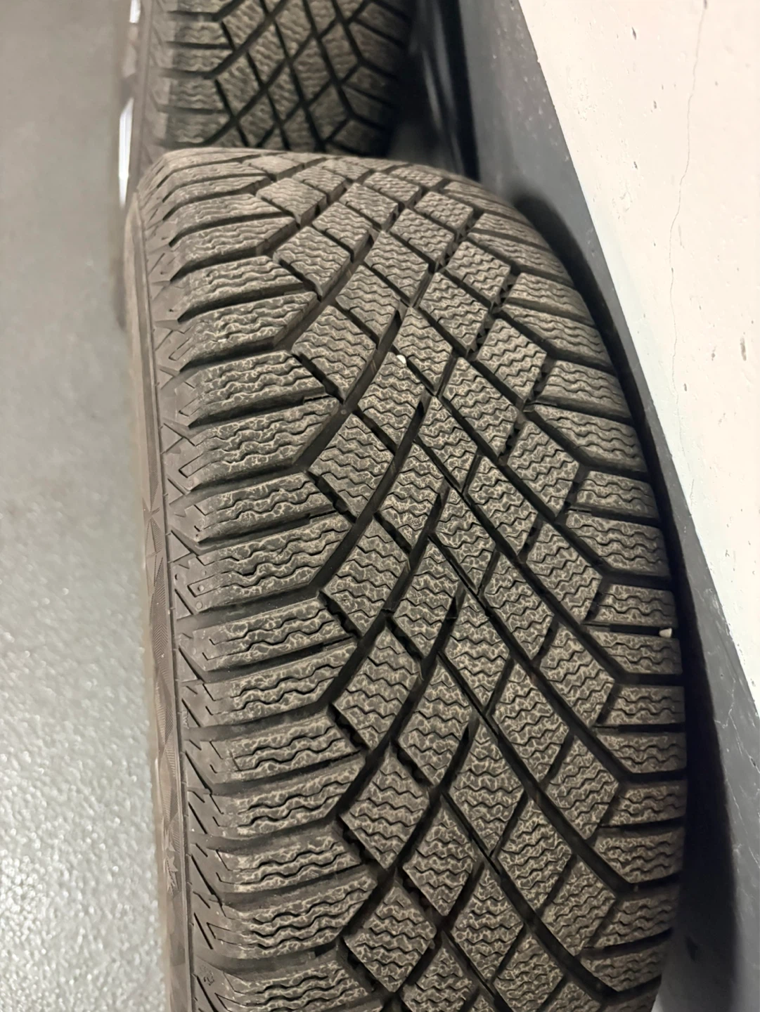 Volkswagen Taos OEM Tires & Alloy Rims — 215/55R17 — Like New - photo 5