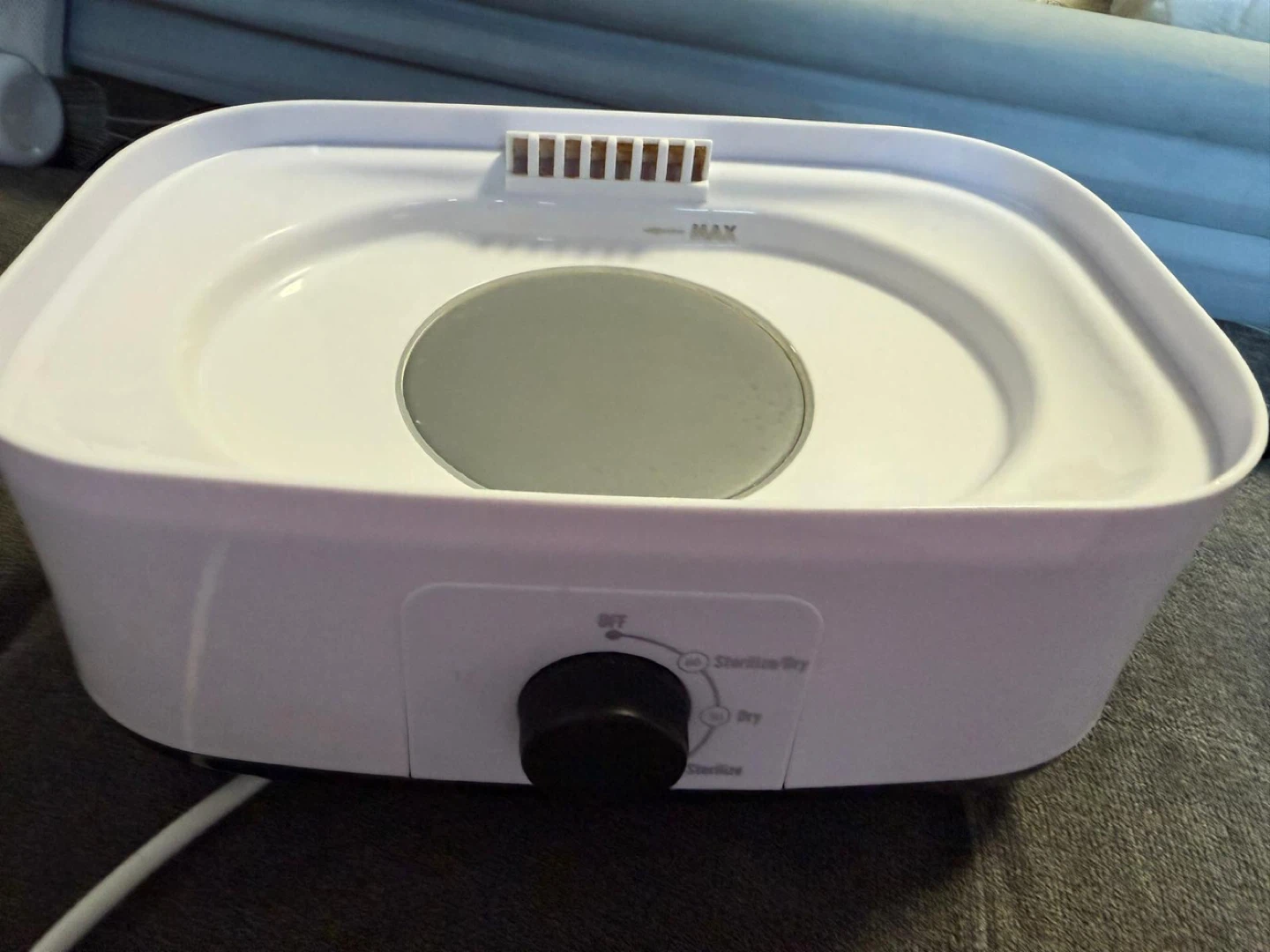 GROWNS Baby Bottle Sterilizer and Dryer - photo 2