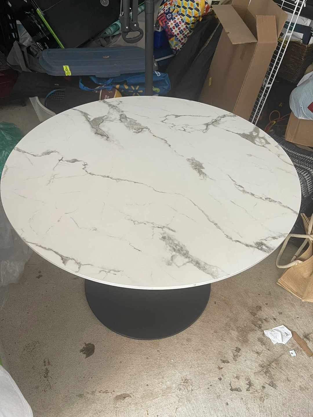 Round table, 39 inch diameter, 29 inch height - photo 3