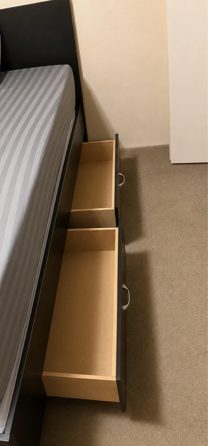 Queen Bed and Mattress - photo 3