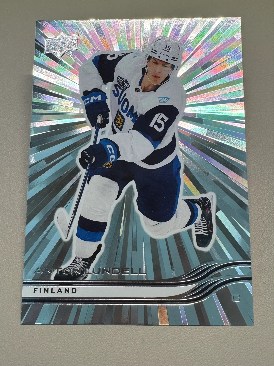 2025-26 Upper Deck Extended // Anton Lundell Finland Outburst