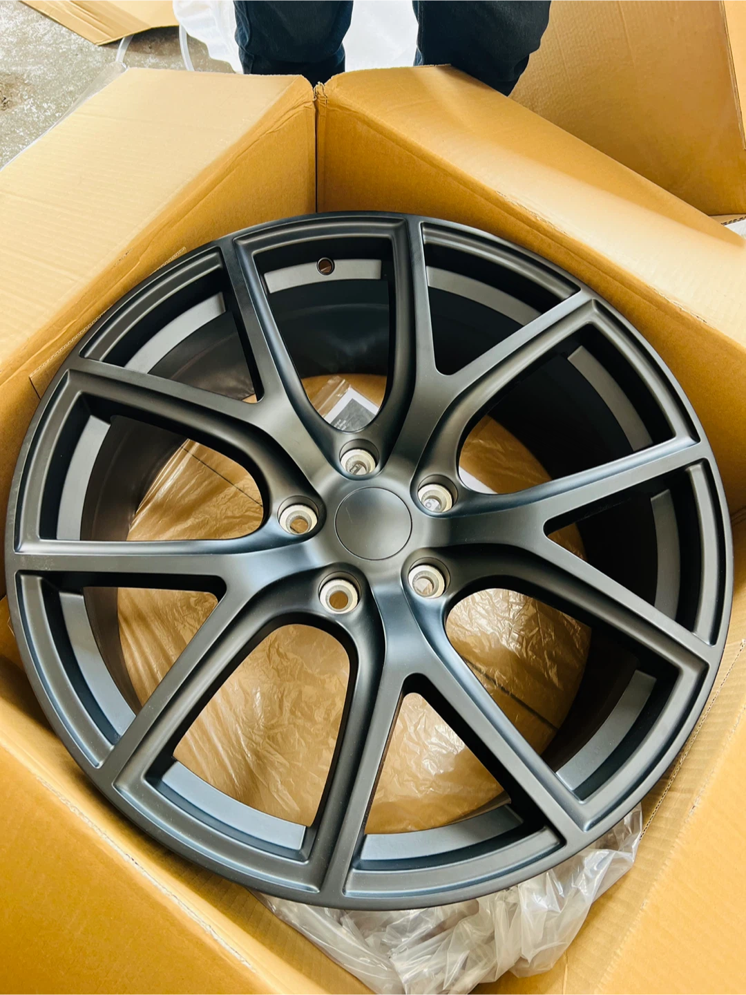 20 INCH 5x127 JEEP GC / DURANGO WHEELS 5x127 20x9 35 OFFSET - photo 2