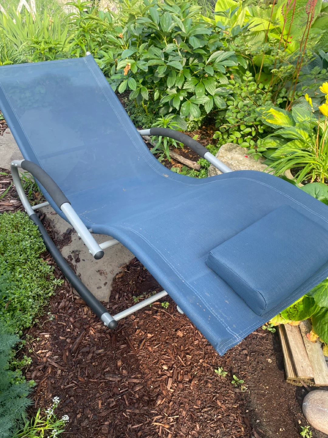 Blue Lounge Chair with Pillow - photo 2
