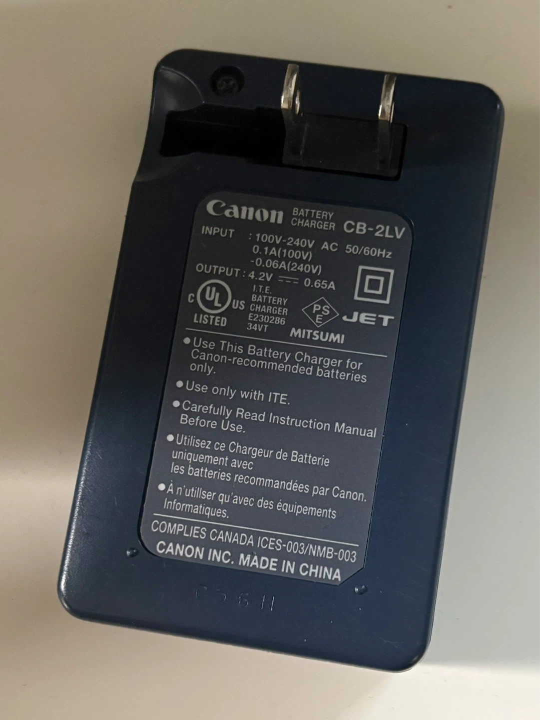Canon CB-2LV Battery Charger - photo 2