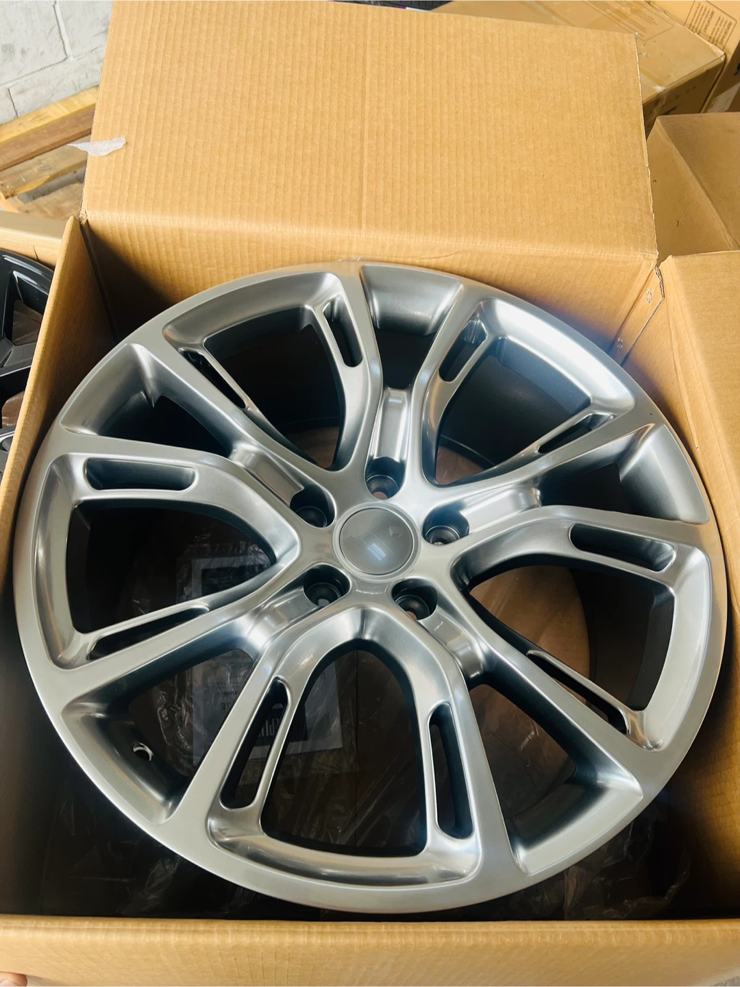 4 20 INCH SRT STYLE RIMS 5x127 HYPER BLACK DURANGO / JEEP GC FIT - photo 2