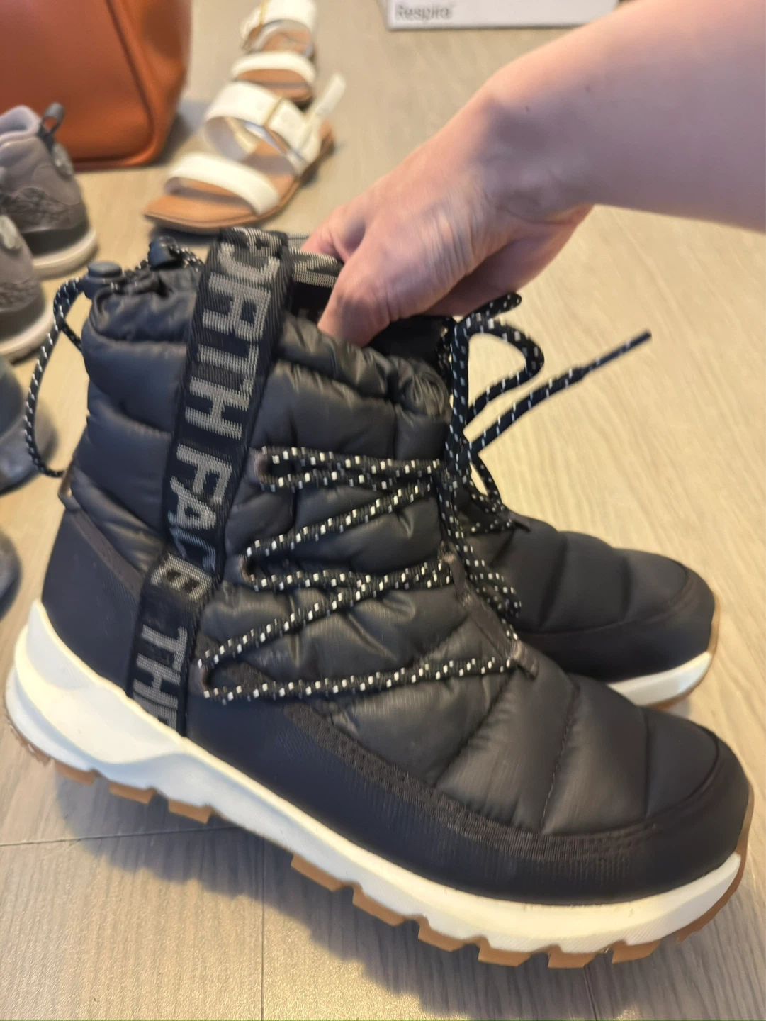 The North Face Women's Black Padded Winter Boots - photo 2