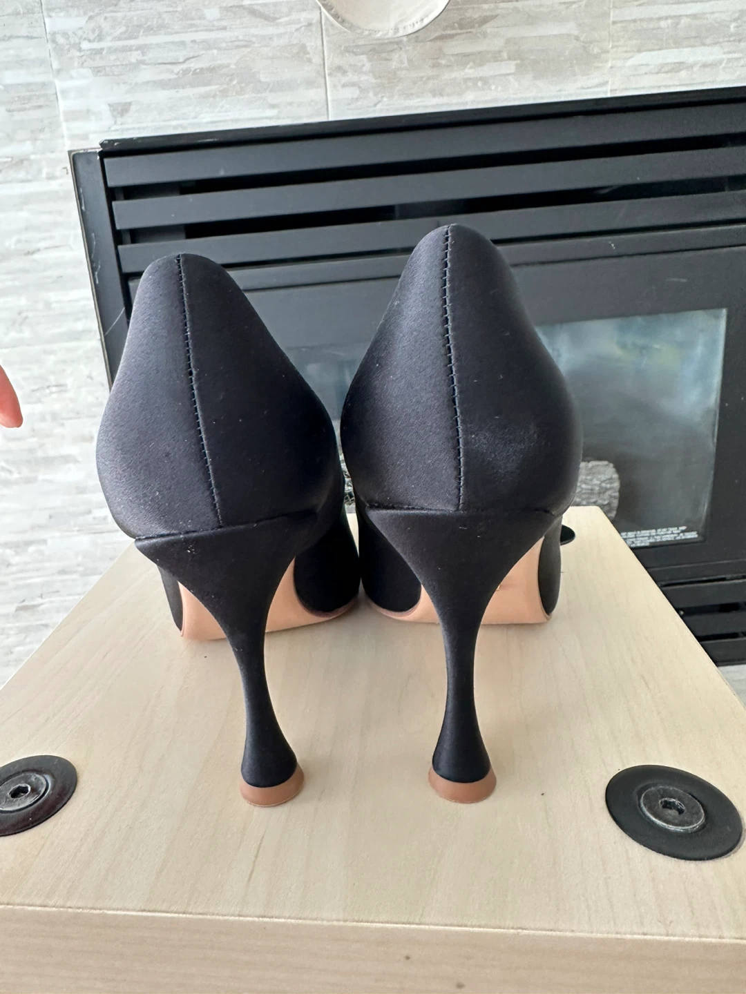Lola Cruz Black Heels with Bows - photo 3
