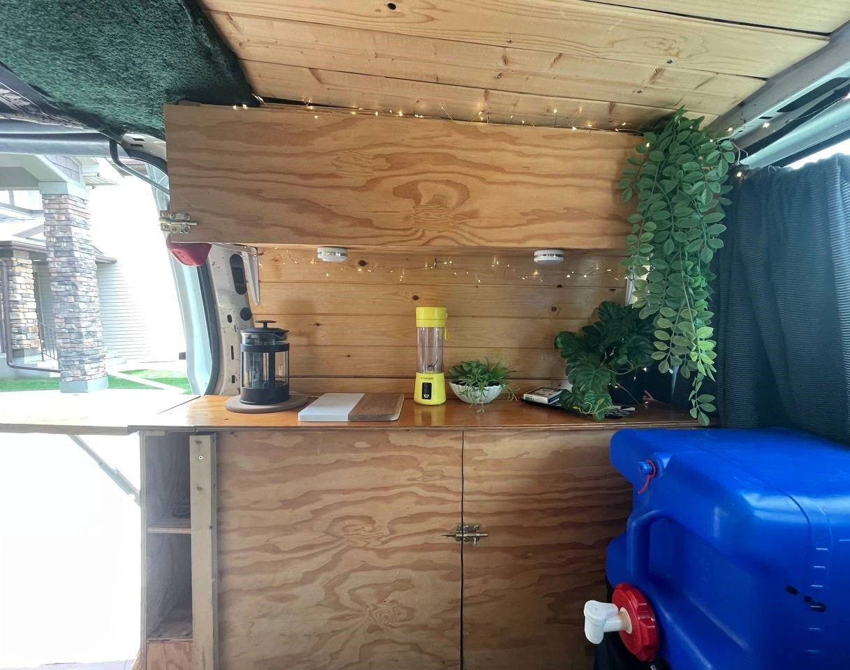 Converted Van Conversion with Bed and Kitchenette - photo 4