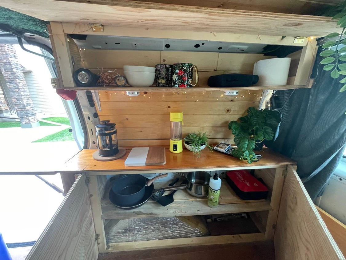Converted Van Conversion with Bed and Kitchenette - photo 5