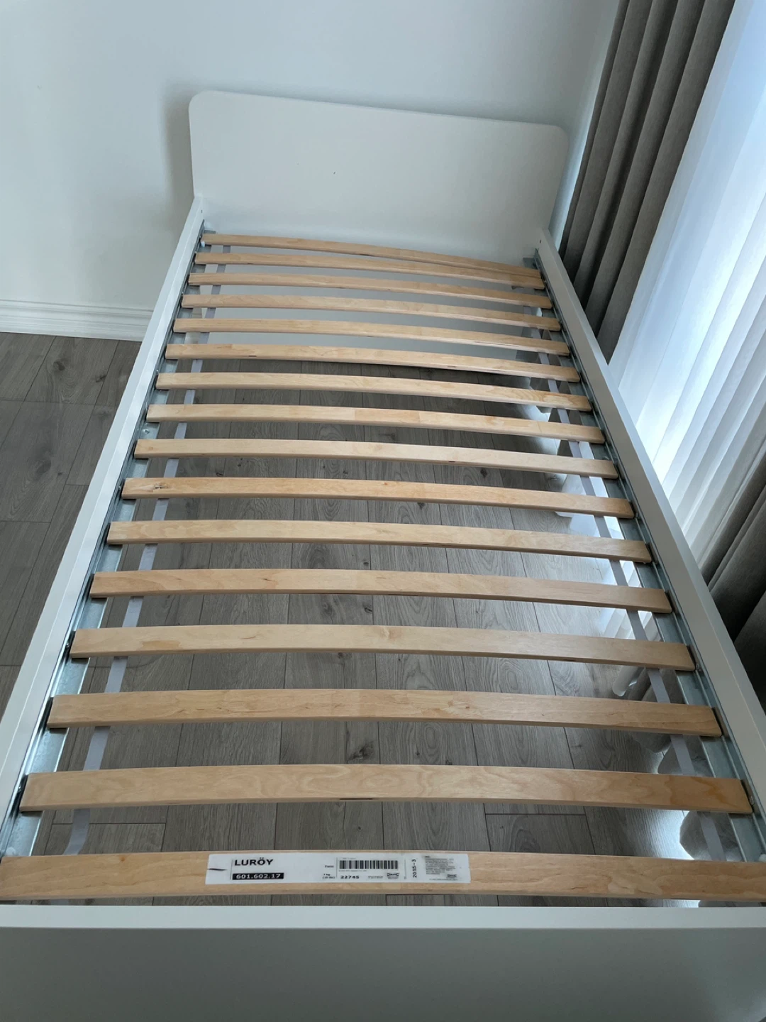 Moving 6/19) IKEA Twin-sized Bed frame - photo 2