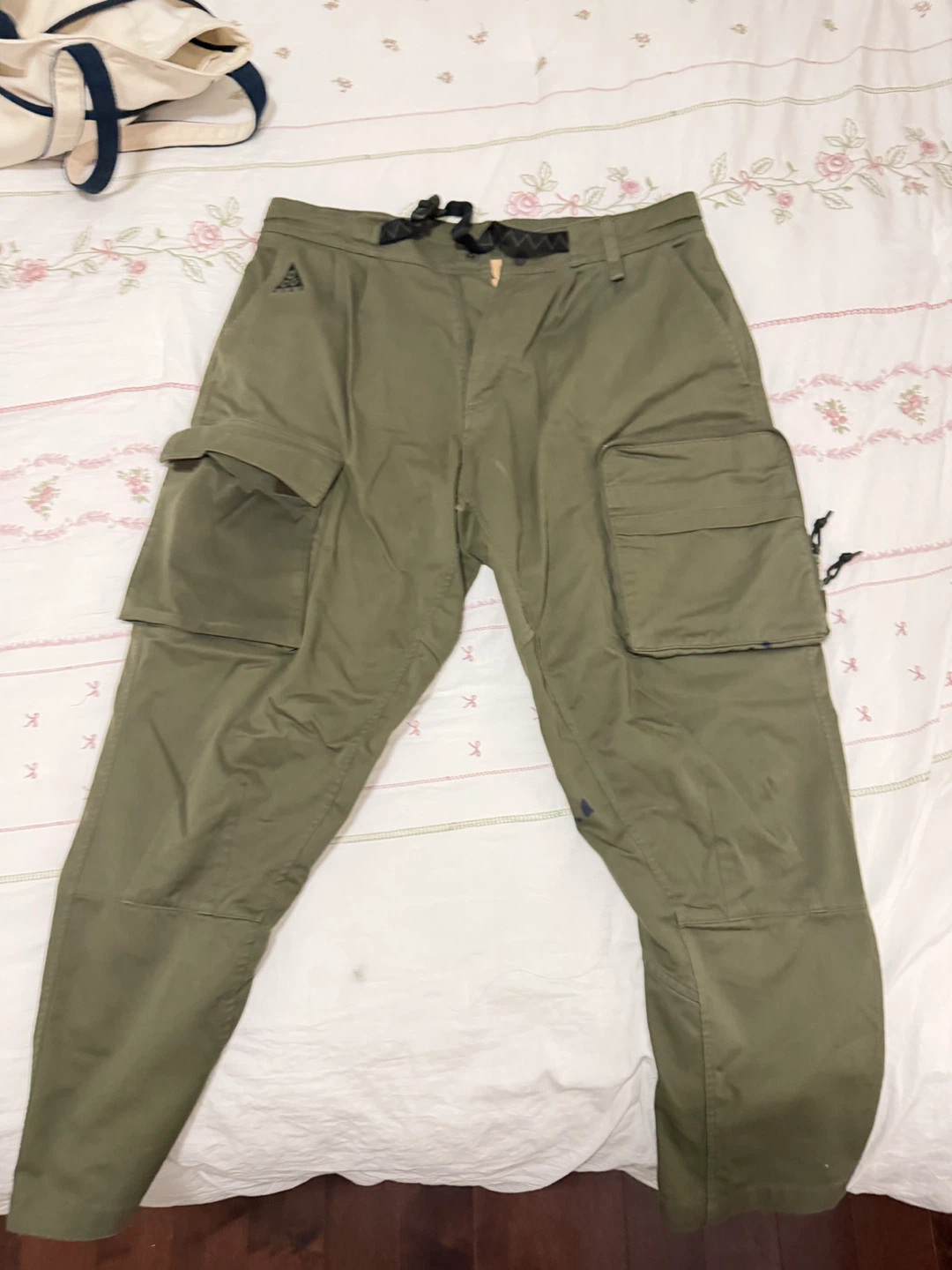 Nike ACG Cargo Pants - Large (Never Worn) - photo 2