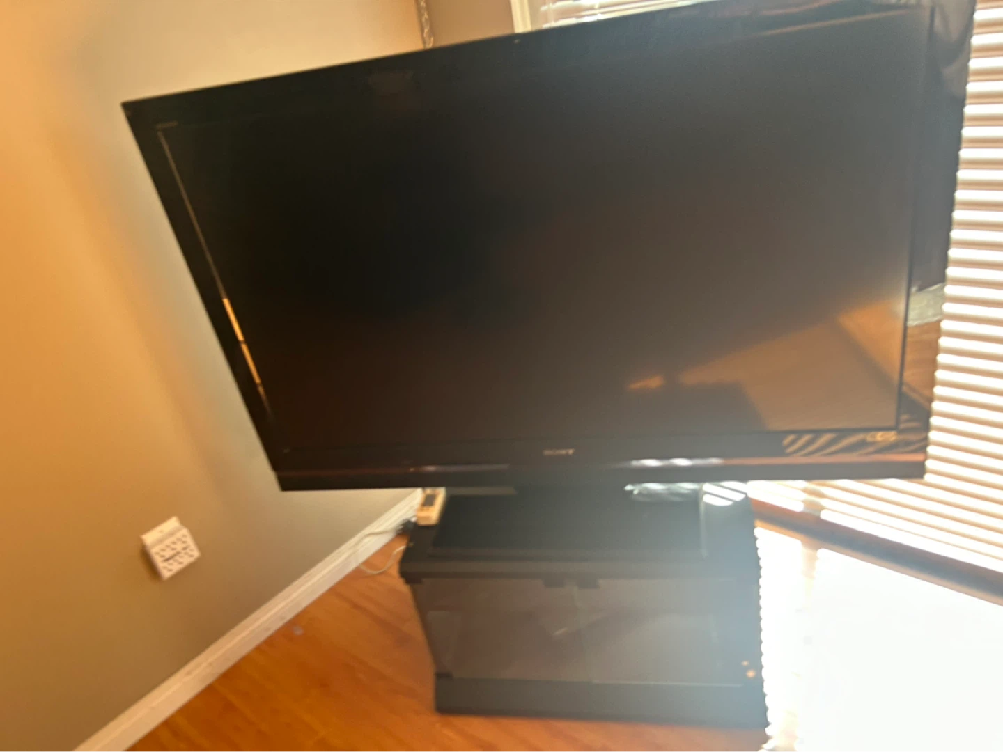 52” Sony Bravia TV television - photo 2
