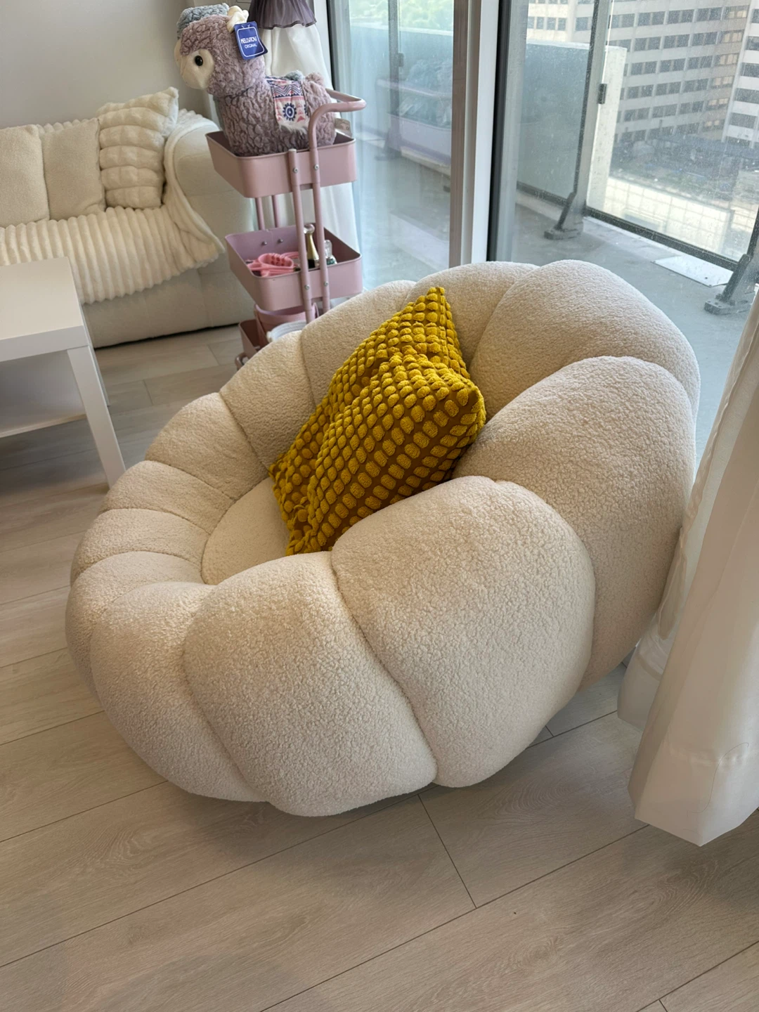 Pumpkin sofa - photo 3