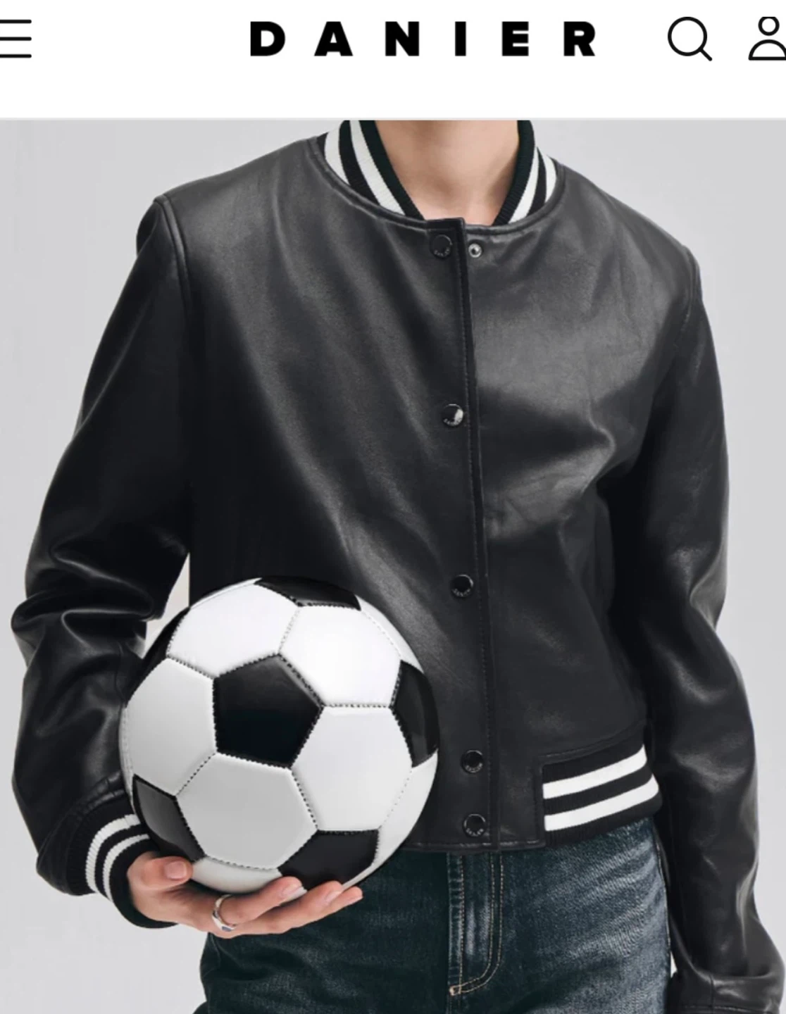 New with tags Danier CLARA Black Leather Bomber Jacket - photo 3