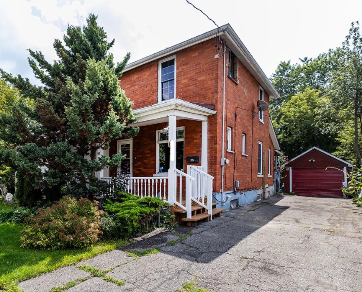 2 Bedroom + 1 Bathroom + spacious living room for rent