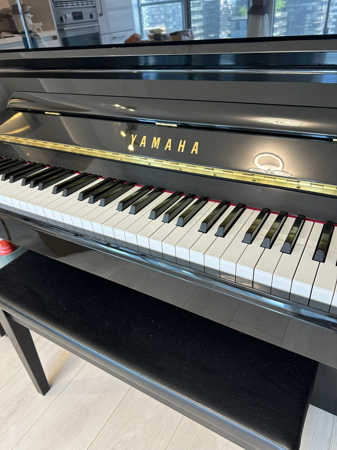 Yamaha upright piano - photo 3