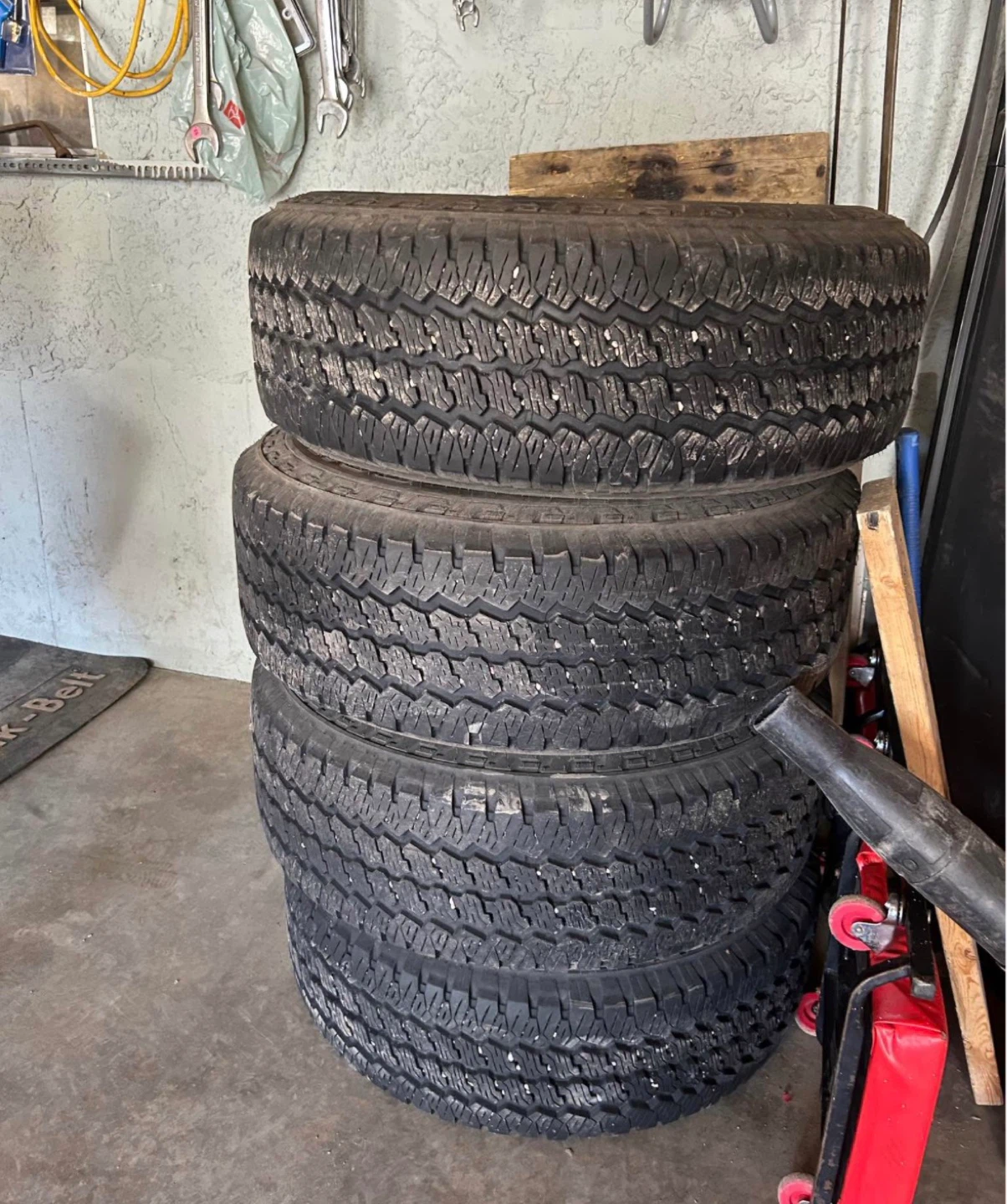 dodge runs and tire - photo 4