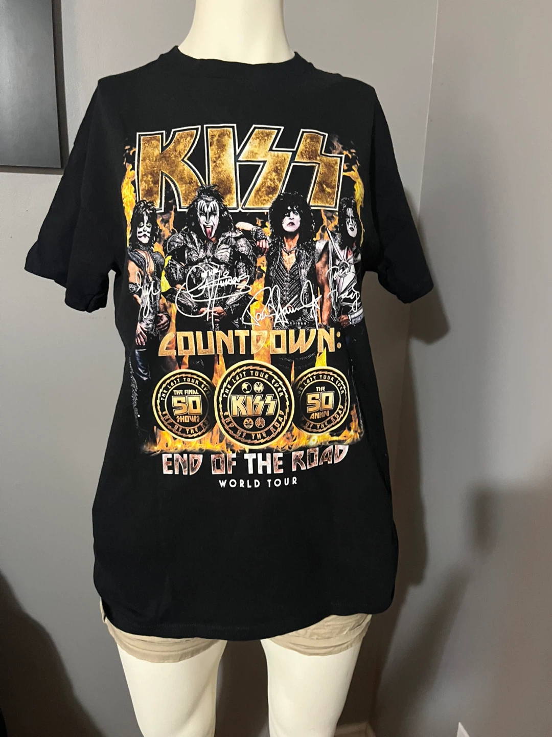 M size KISS "End of the Road" World Tour T-Shirt - photo 4