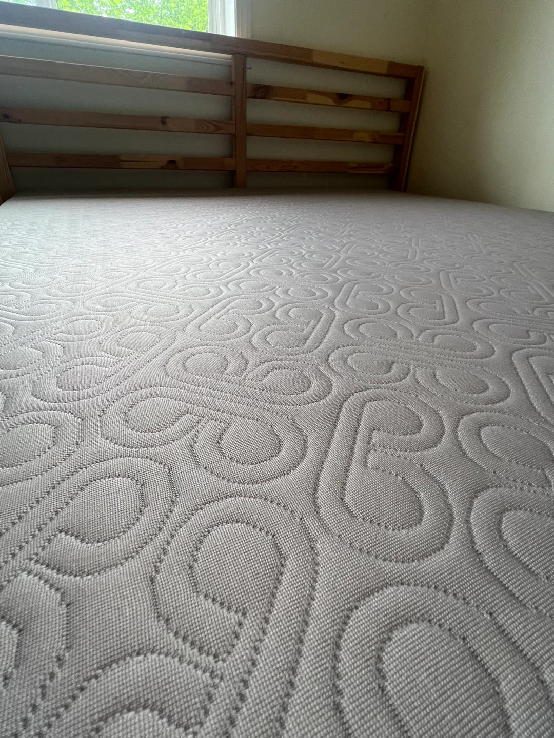 Bed and mattress - photo 4