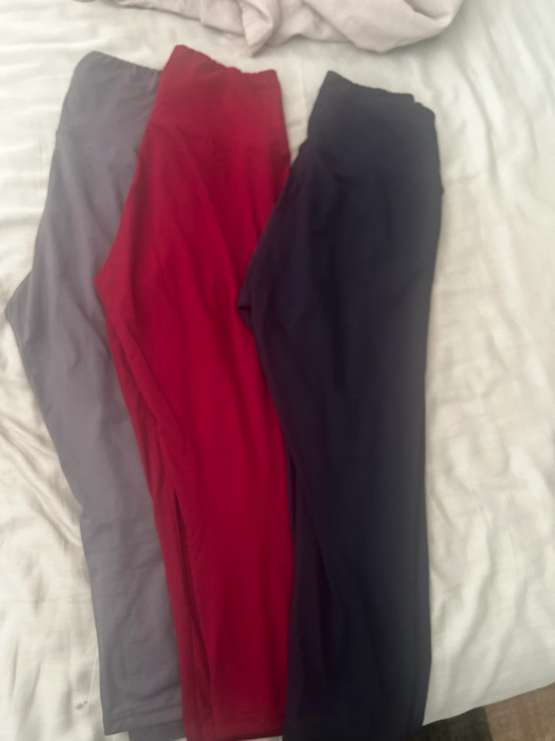Small-Medium  Capri Leggings - 3 Pack - photo 2