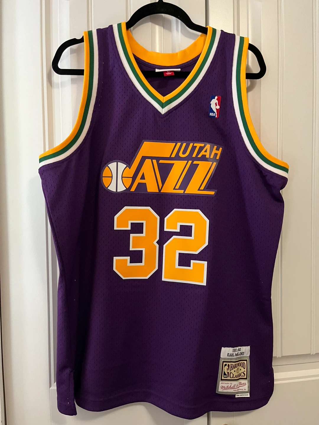 Mitchell & Ness Karl Malone Utah Jazz 32 Basketball Jersey