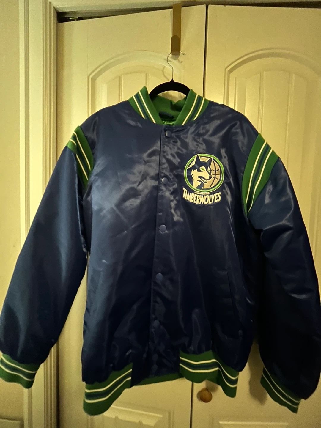 Starter Minnesota Timberwolves Bomber Jacket - L