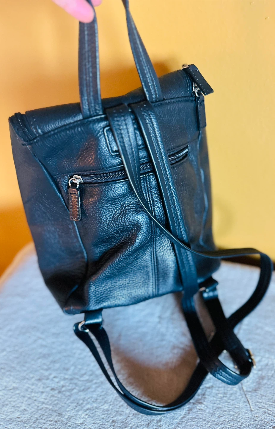 Genuine leather Black Leather Backpack Purse - photo 2