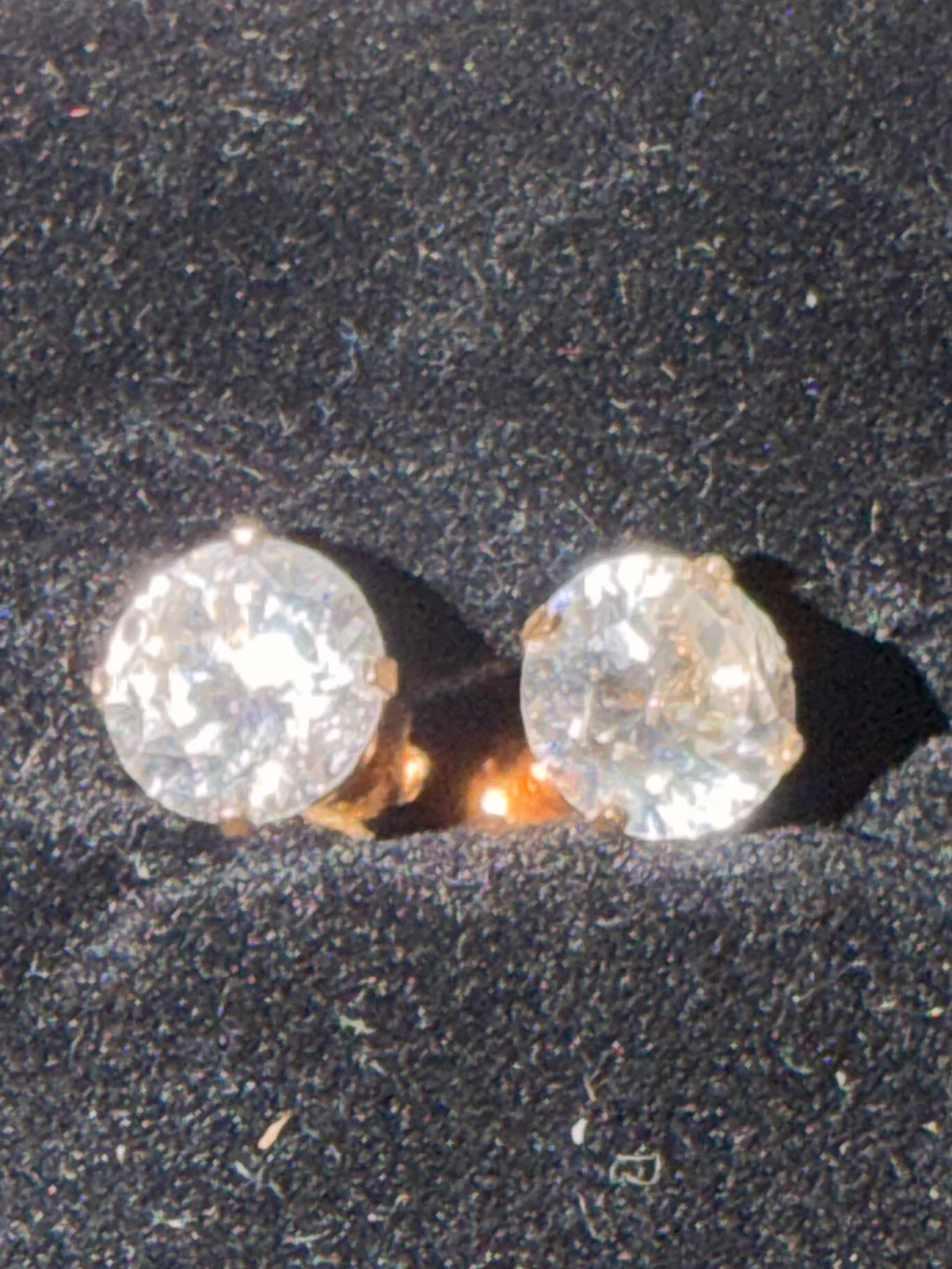 14k Gold Stud Earrings with Clear Stones (CZ) EUC - photo 3