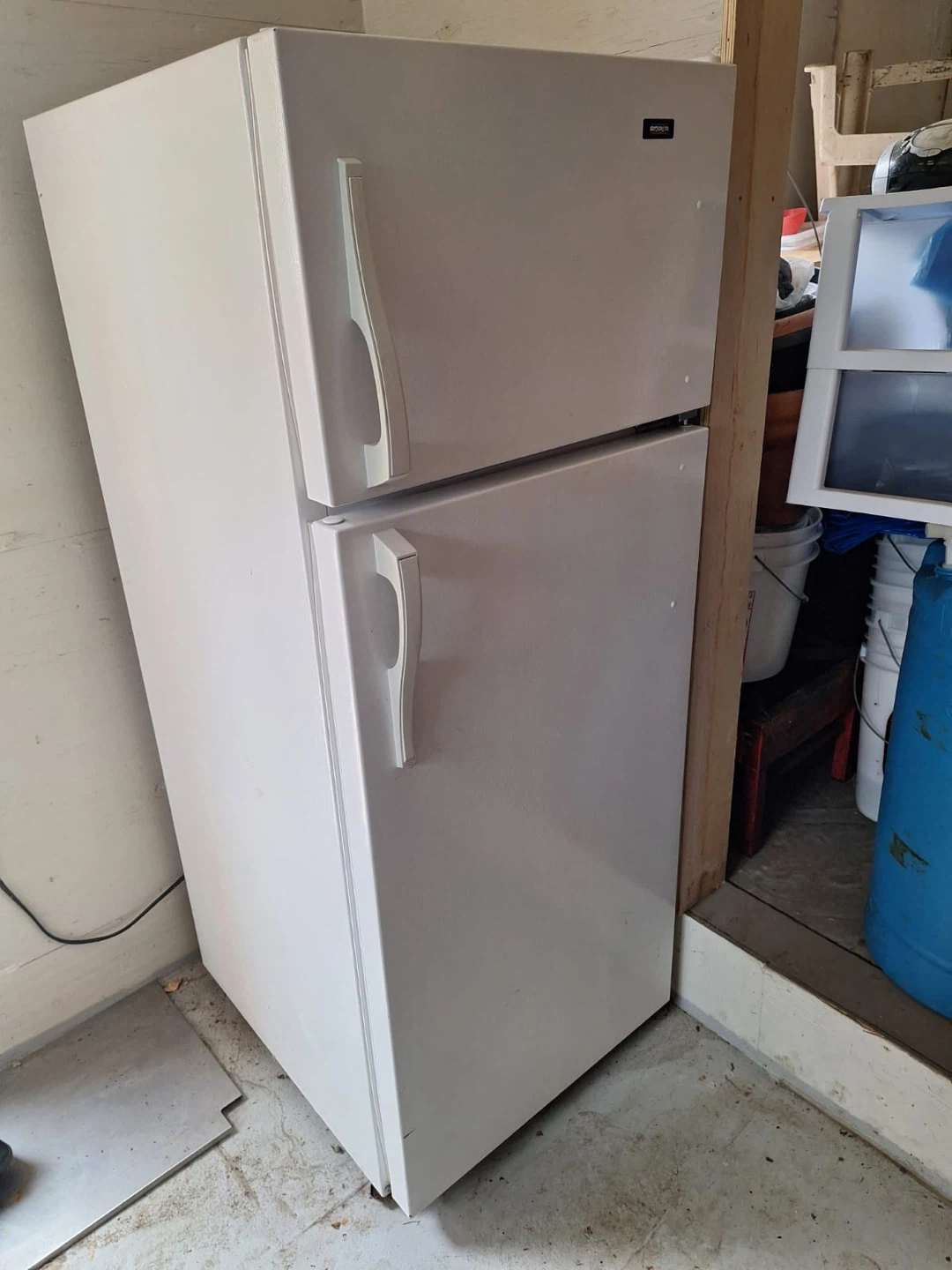 Roper Top Freezer Refrigerator