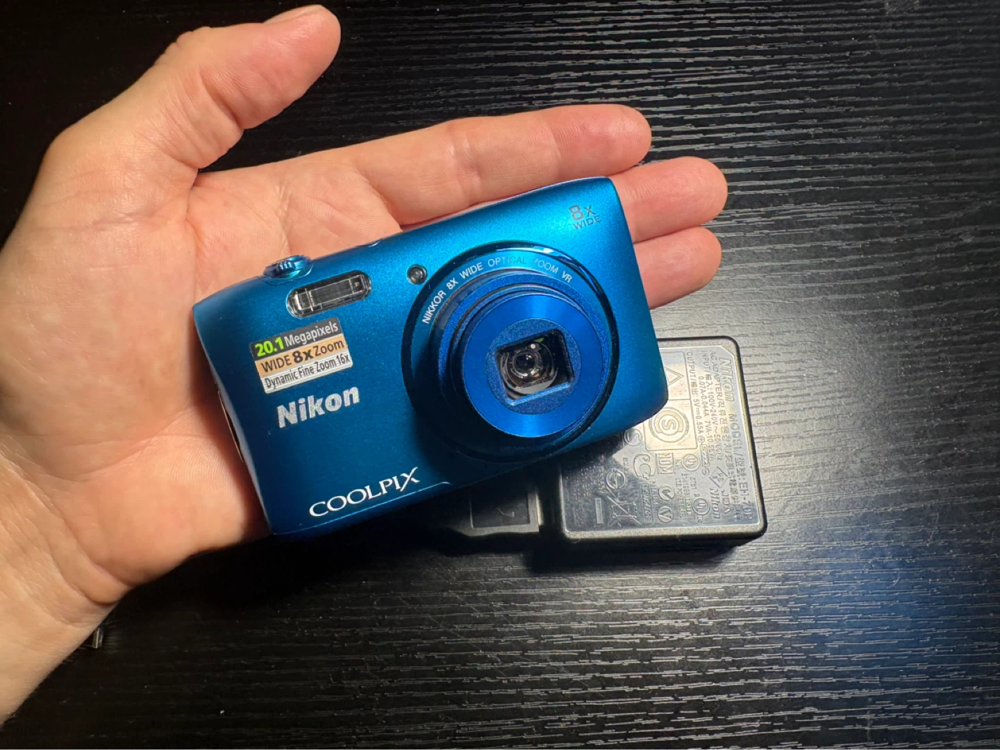 Nikon COOLPIX S3600 Blue Digital Camera with Charger