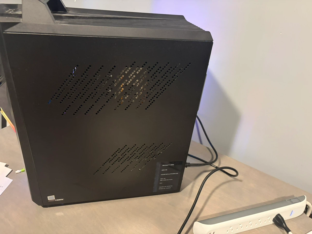 ASUS ROG Strix Gaming Desktop - photo 3