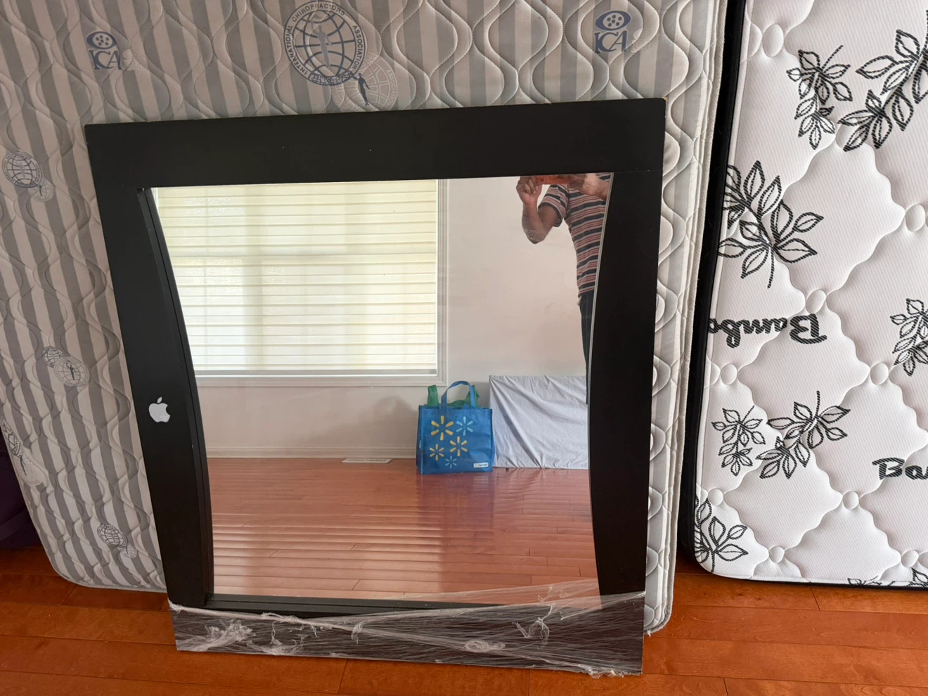 🪞 Modern Black Framed Wall Mirror
