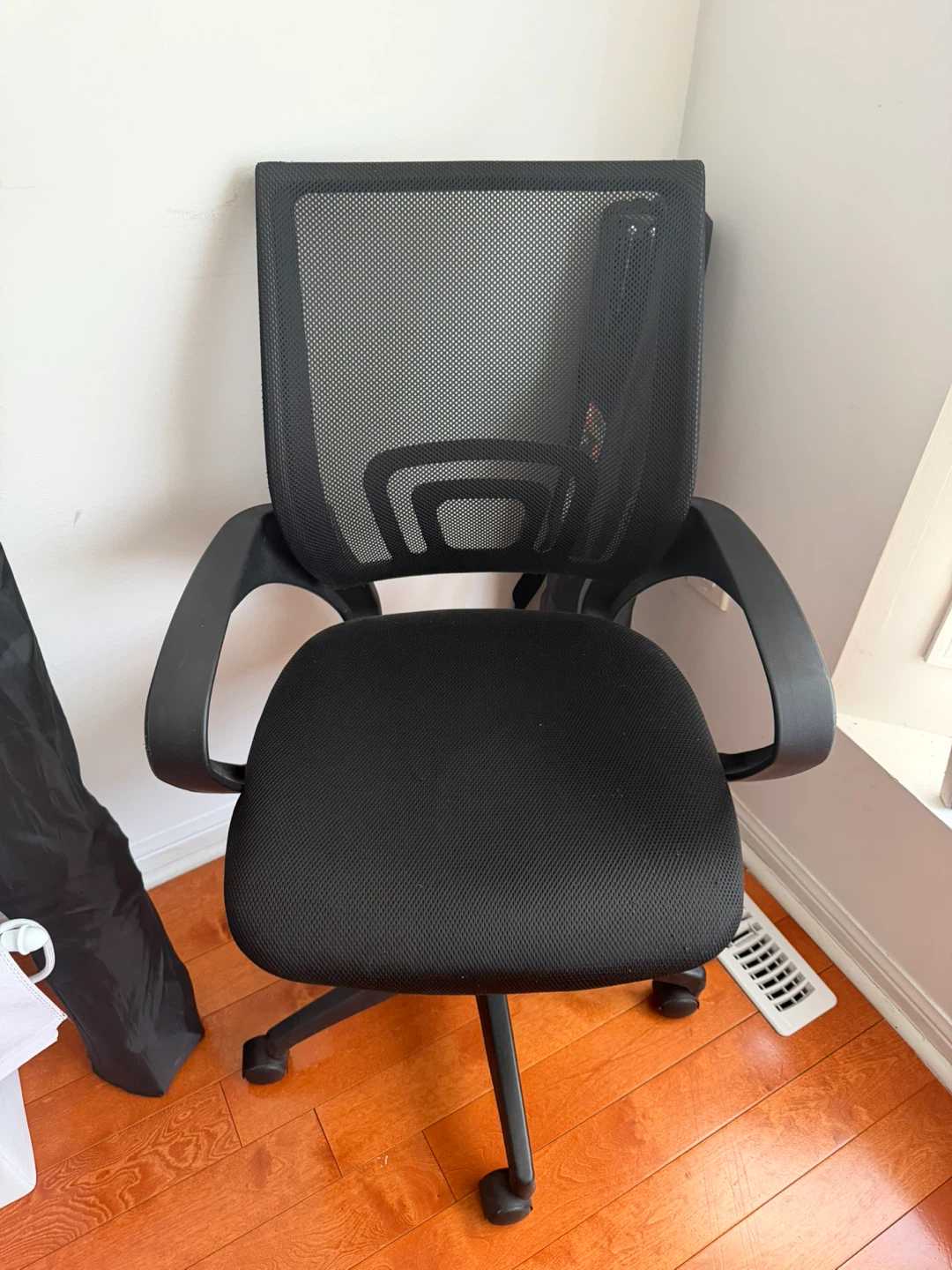 🪑 Comfortable Mesh Office Chair