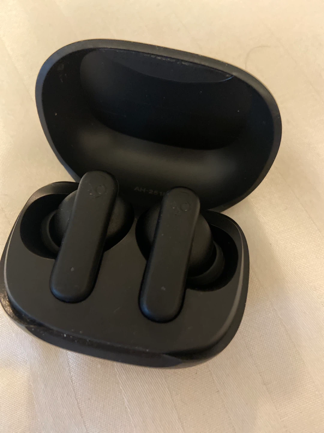 Skullcandy Wireless Earbuds - photo 2