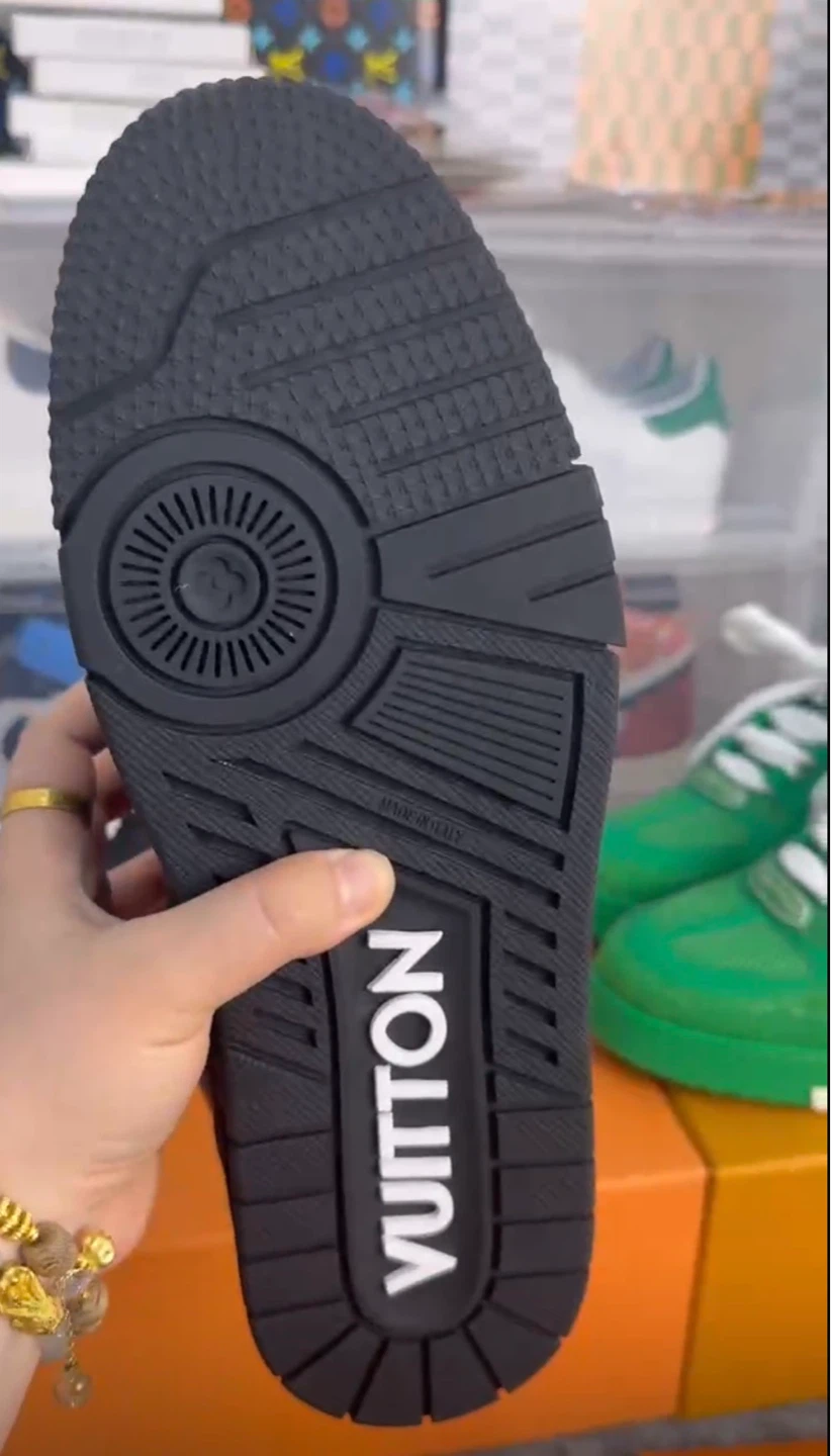 Louis Vuitton Black Leather Sneakers - photo 2