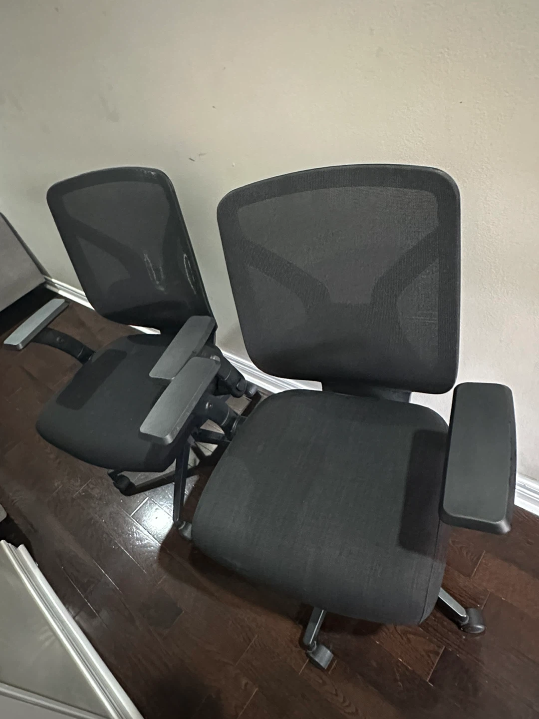 Black Mesh Office Chair with Adjustable Armrests