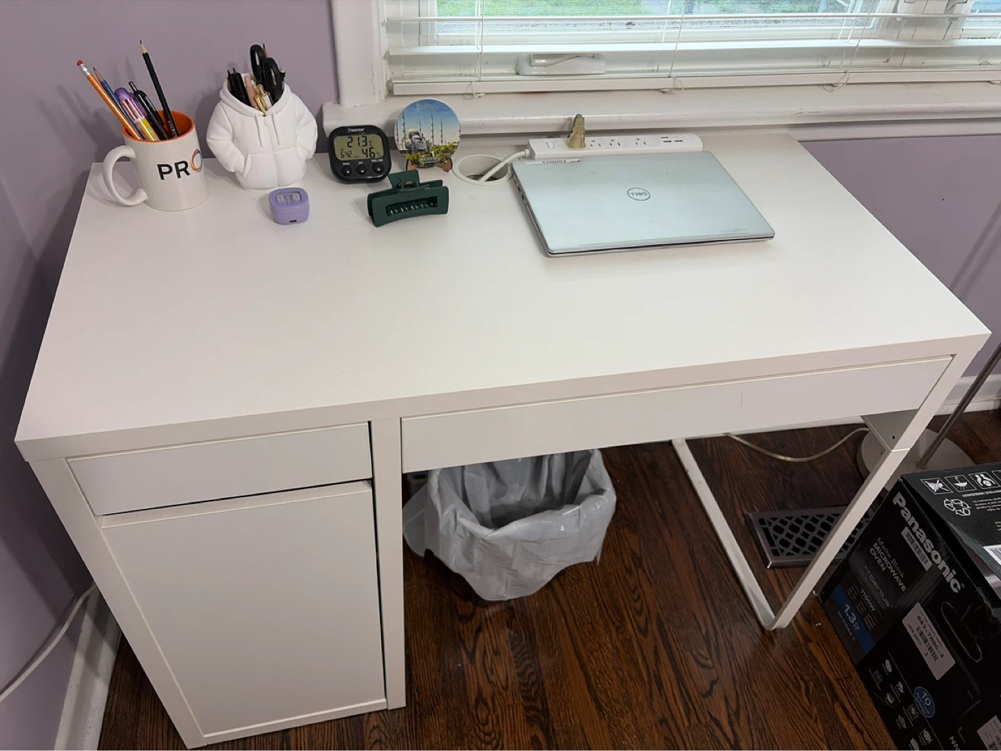 White Desk with Drawers - photo 2