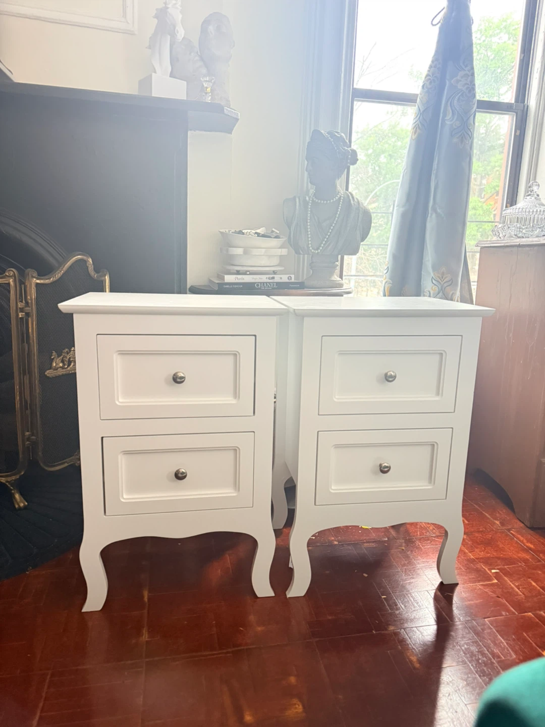 White 2-Drawer Nightstand Set - photo 2