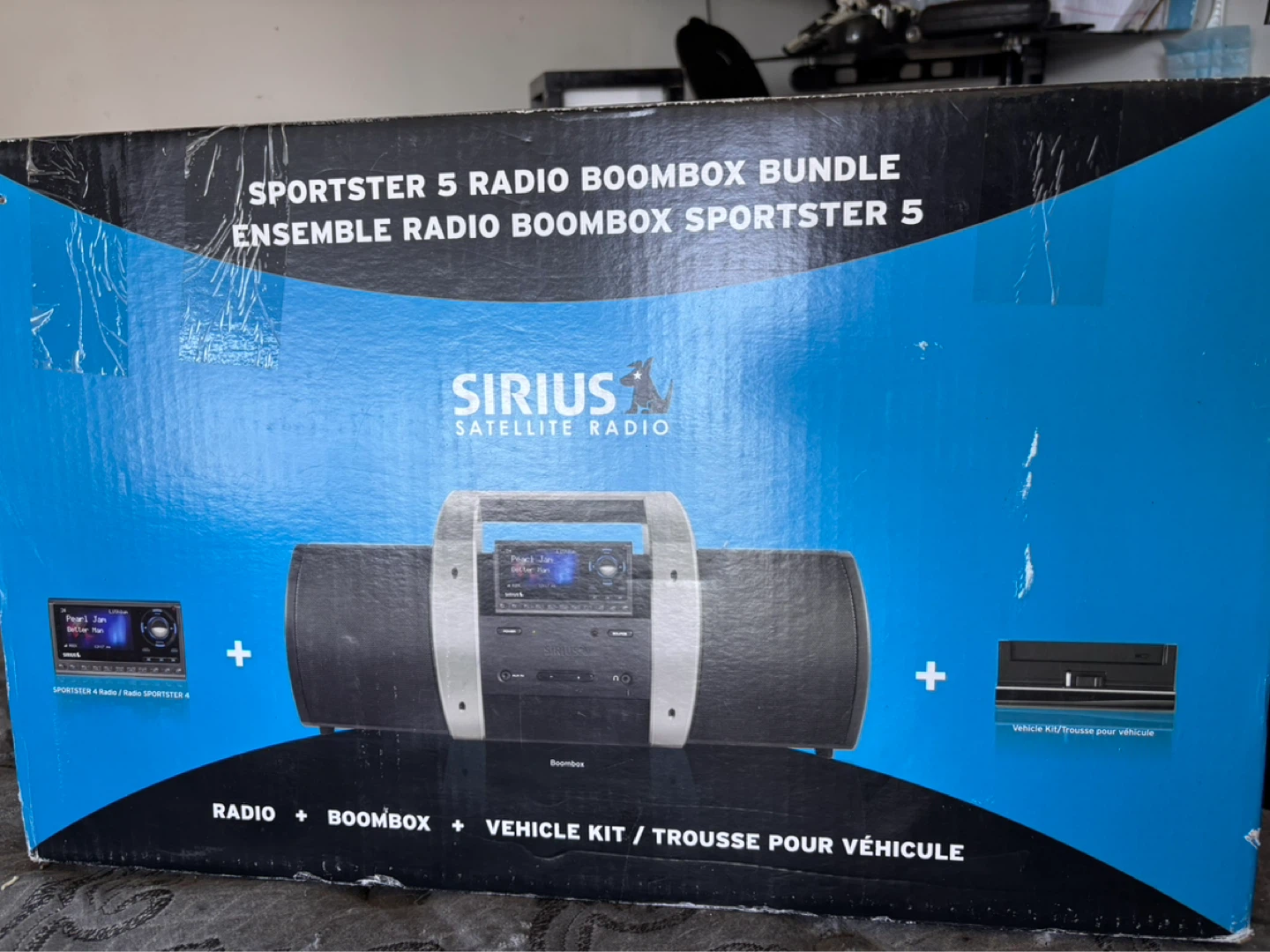 Sirius Sportster 5 Satellite Radio Boombox Bundle