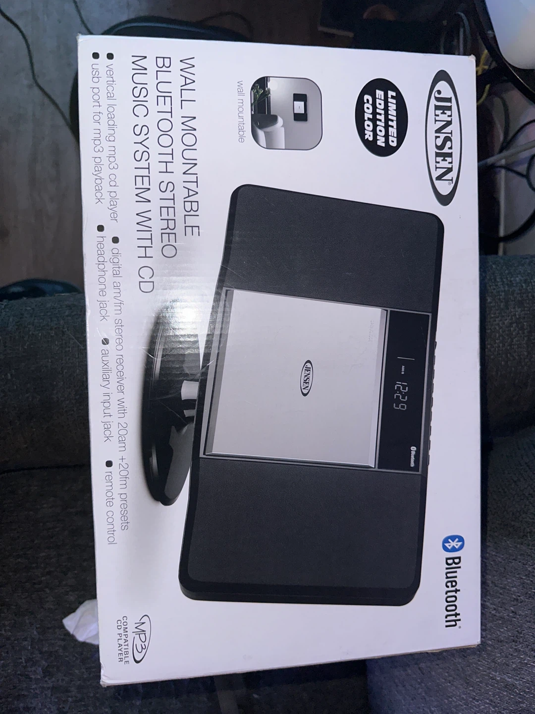 JENSEN Wall Mountable Bluetooth Stereo Music System with CD