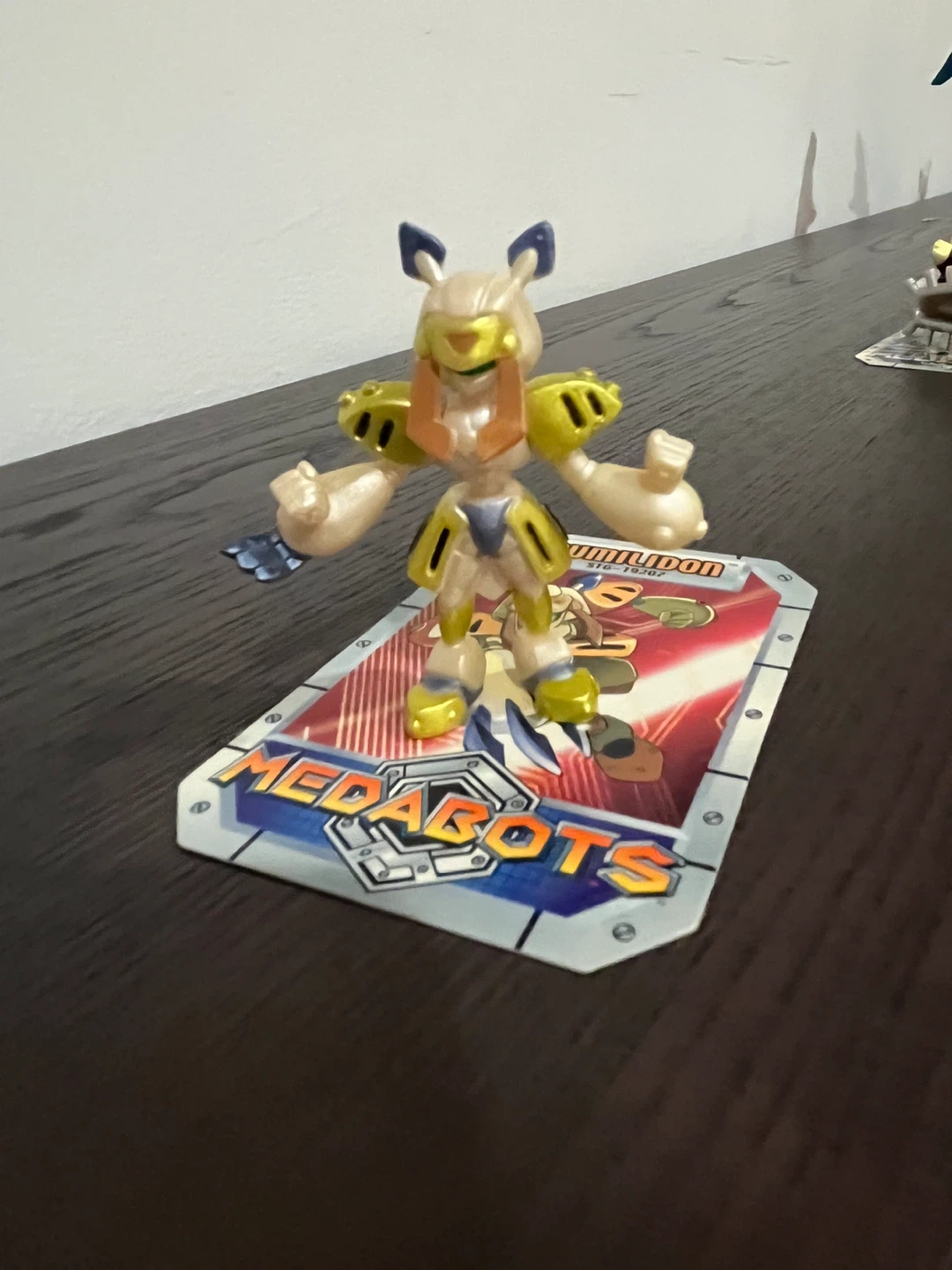 Medabots Sumilidon Figure and Card