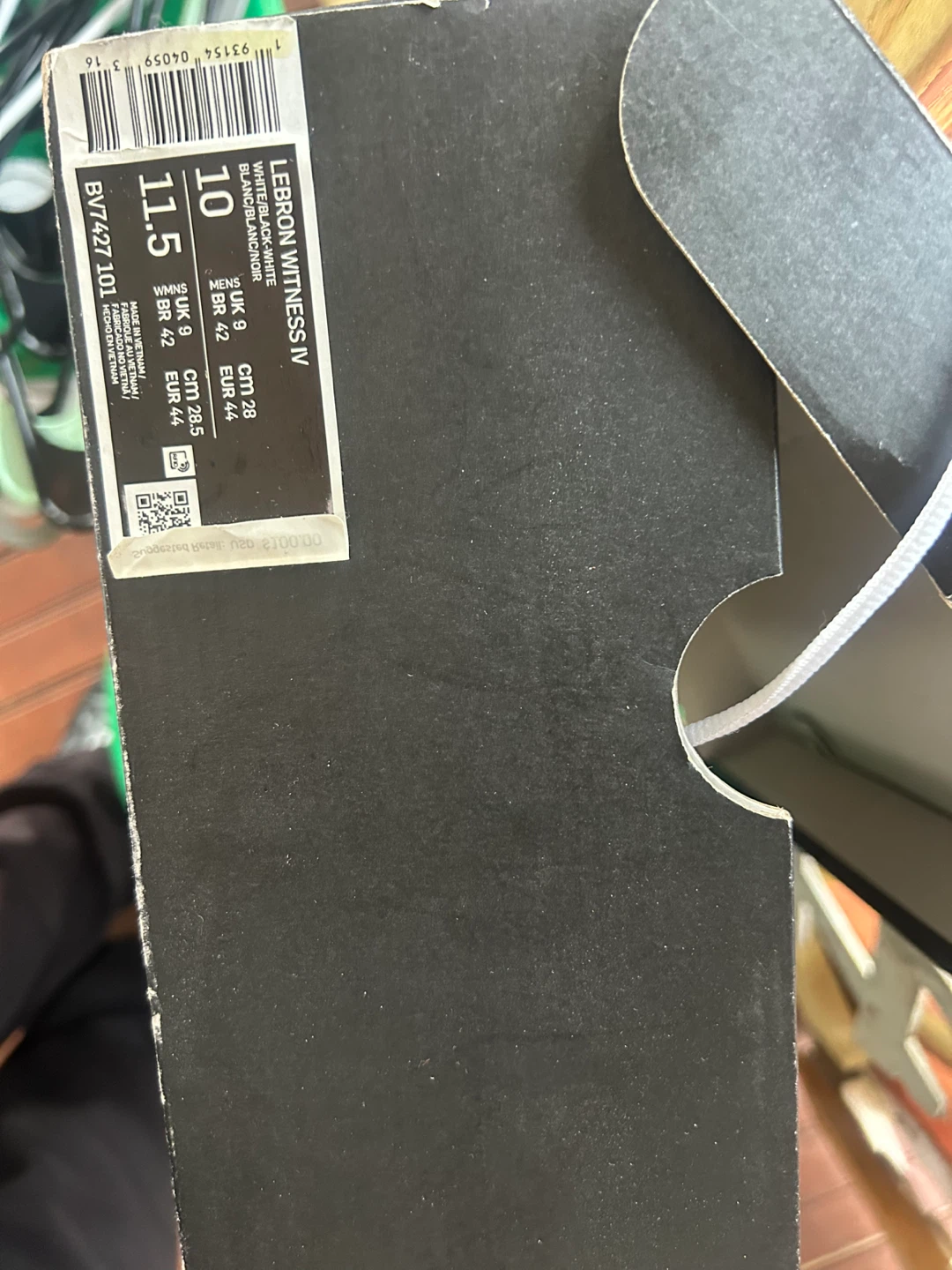 Nike LeBron Witness 4 White Black Basketball Shoes - photo 2