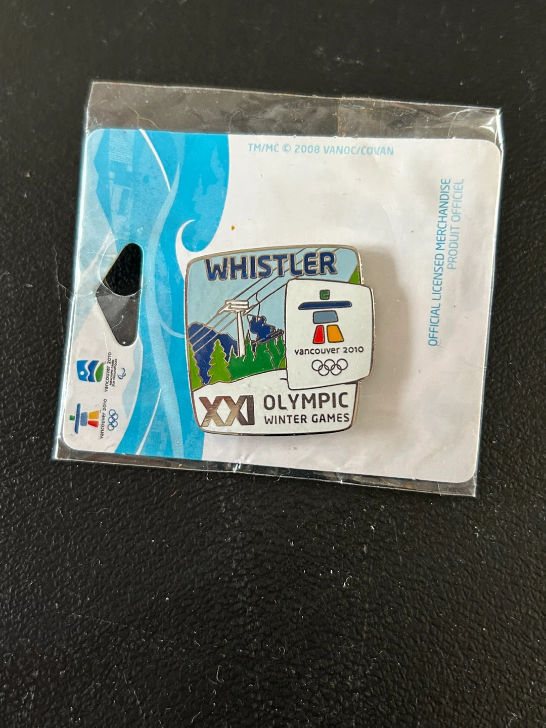 Vancouver 2010 Winter Olympics Silhouette Skier Pin - photo 2