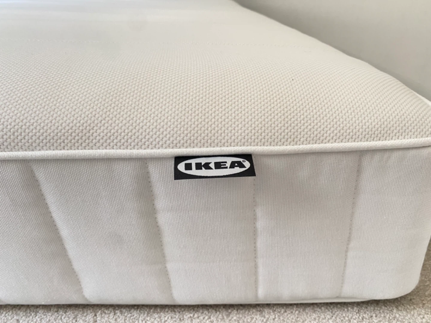 IKEA Vesteröy Queen Hybrid Mattress(used for 22months) - photo 3