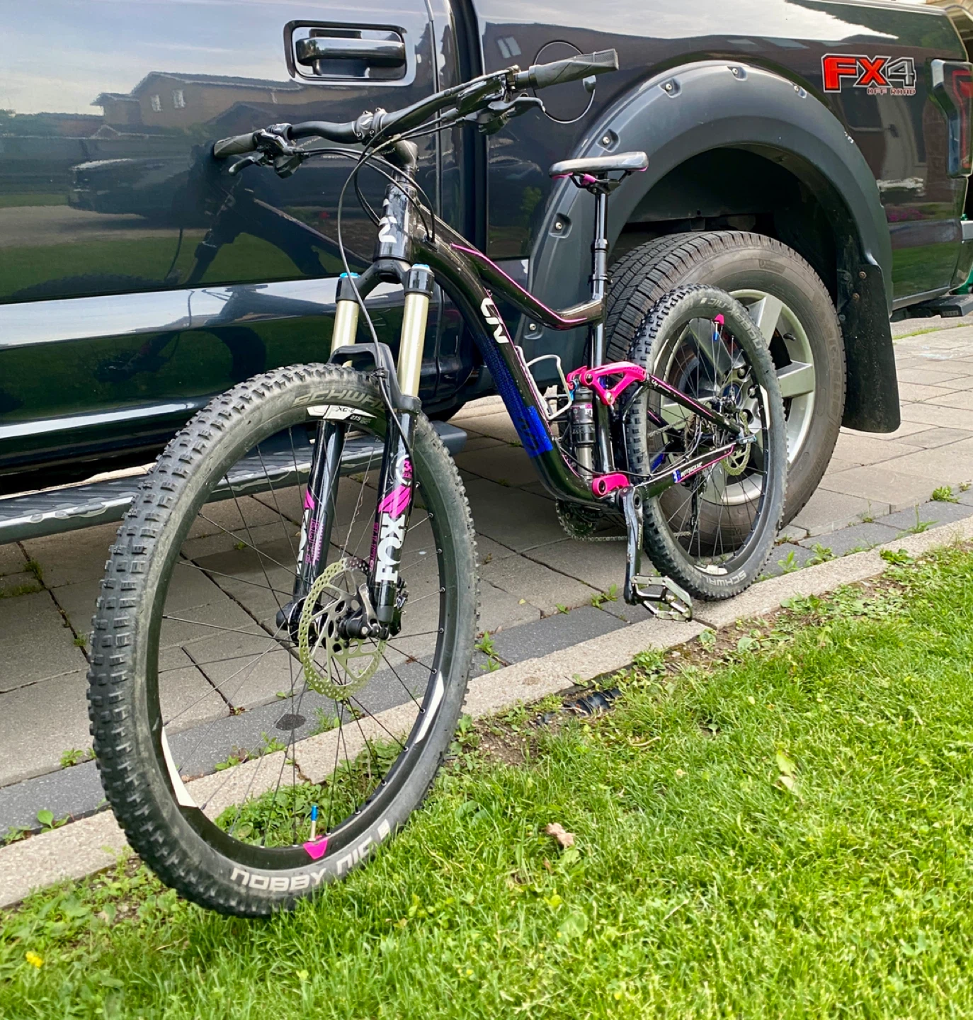 Liv Intrigue Advanced 27.5 Mountain Bike