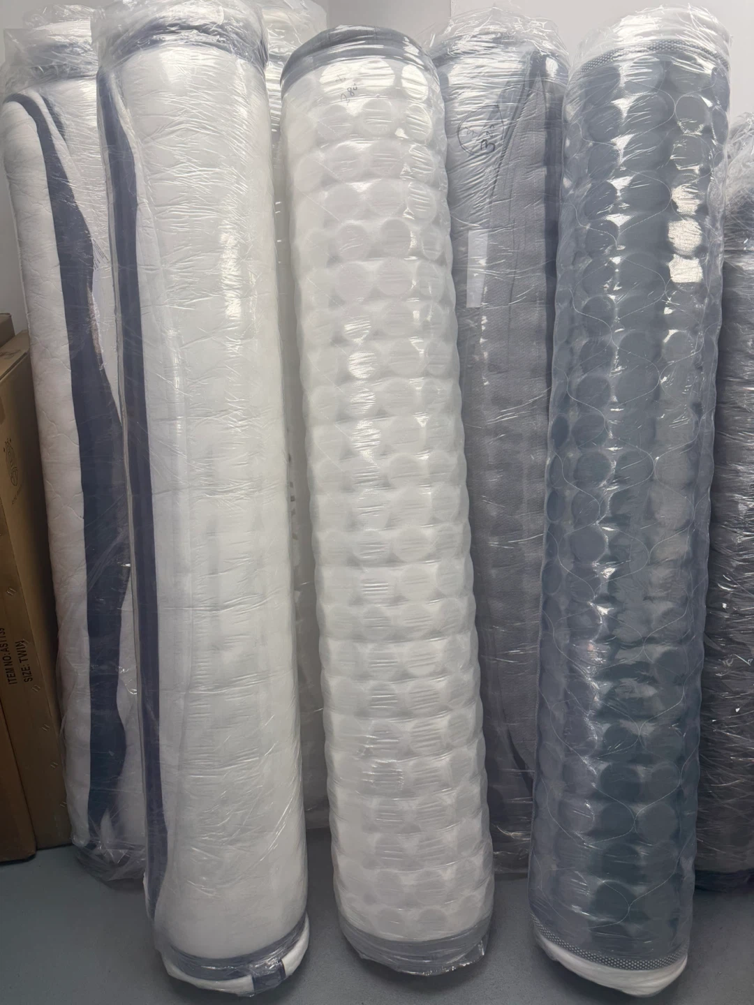 Queen Size Mattress - photo 2