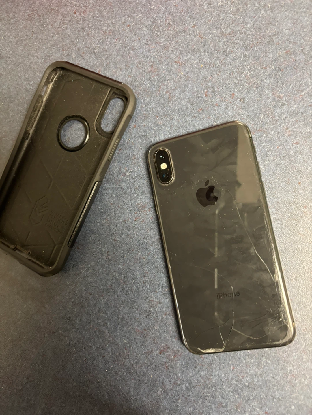 Apple iPhone Xs gb with OtterBox Case - photo 2